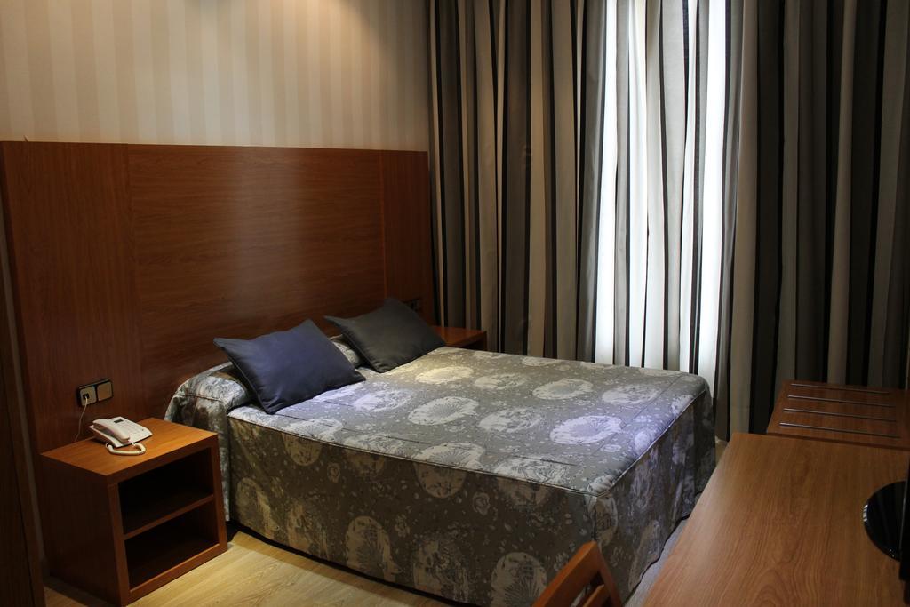Hotell Ramblas 3*